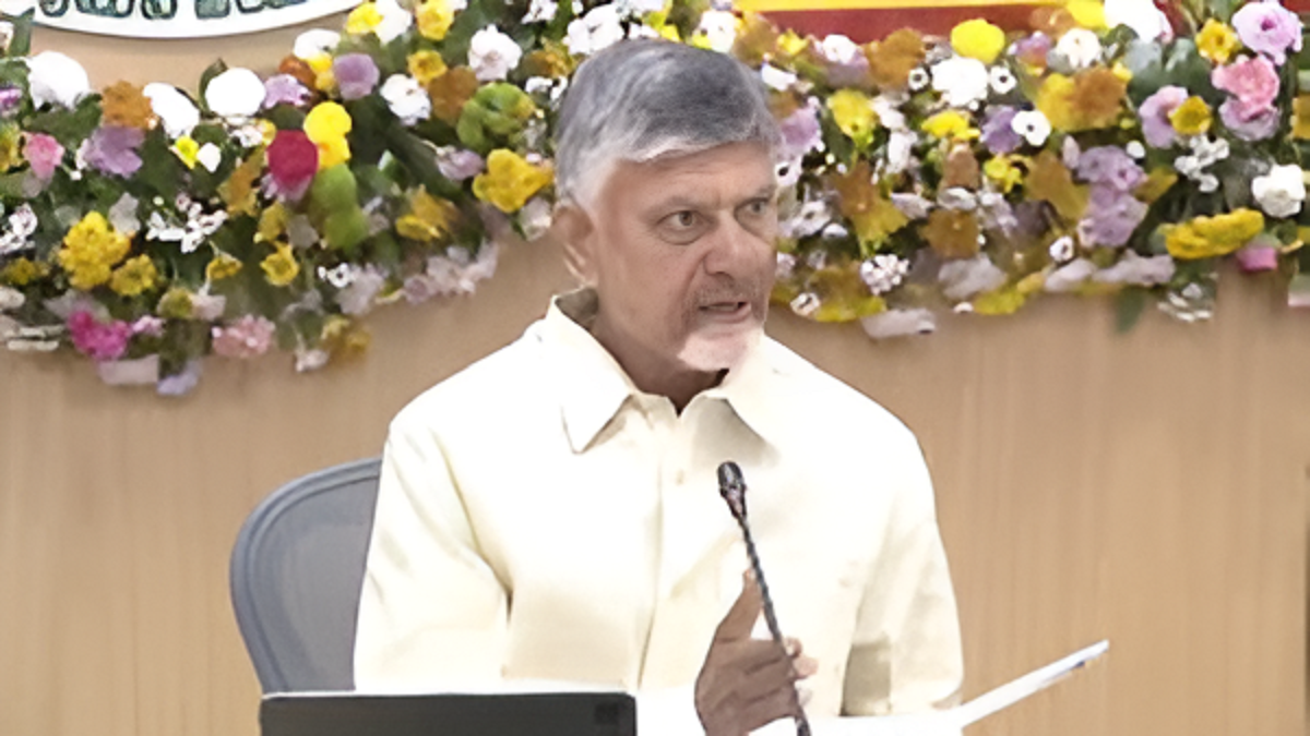 చంద్రబాబు పాలనా శైలి మళ్లీ చర్చలోకి – యంత్రాంగంతో పని చేయించుకునే ప్రత్యేక ఫార్ములా