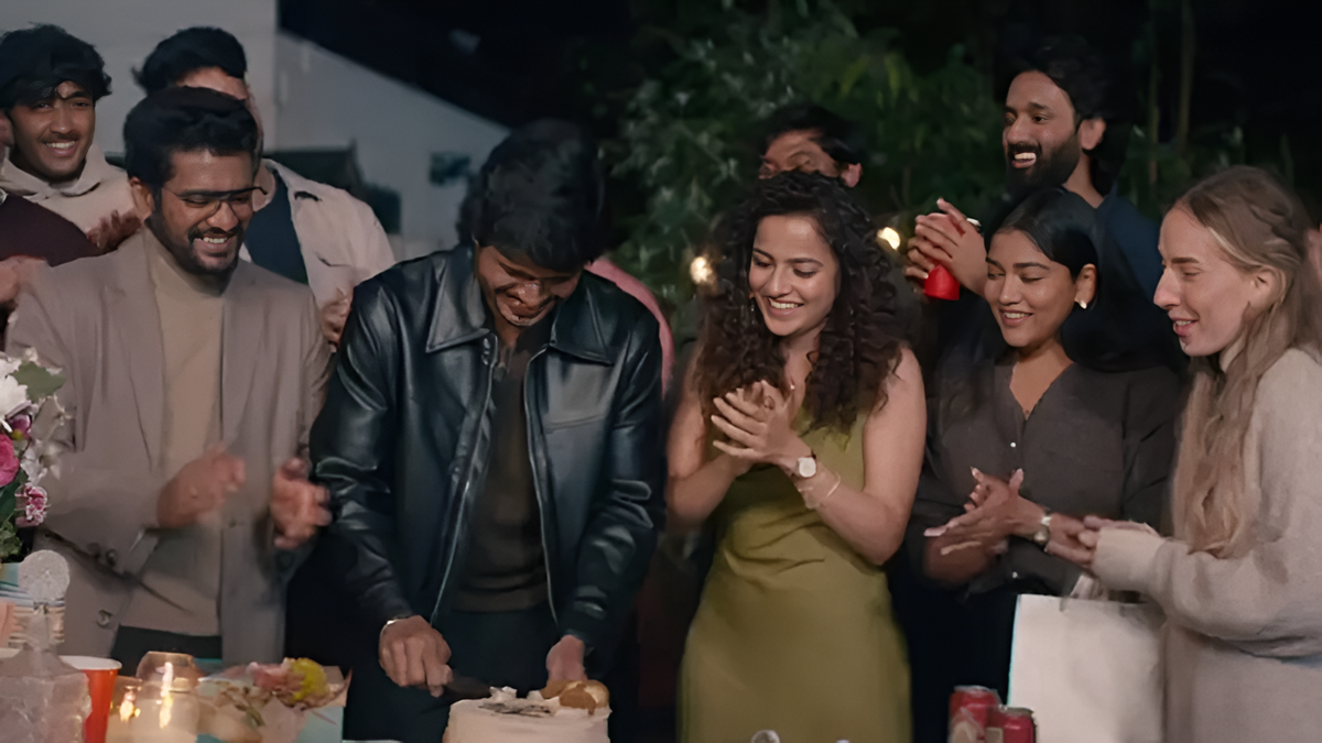 లండన్ లో ప్రేమకథ… ఆనంద్ దేవరకొండ ఎపిక్ సినిమా గ్లింప్స్ క్యూట్ సర్‌ప్రైజ్