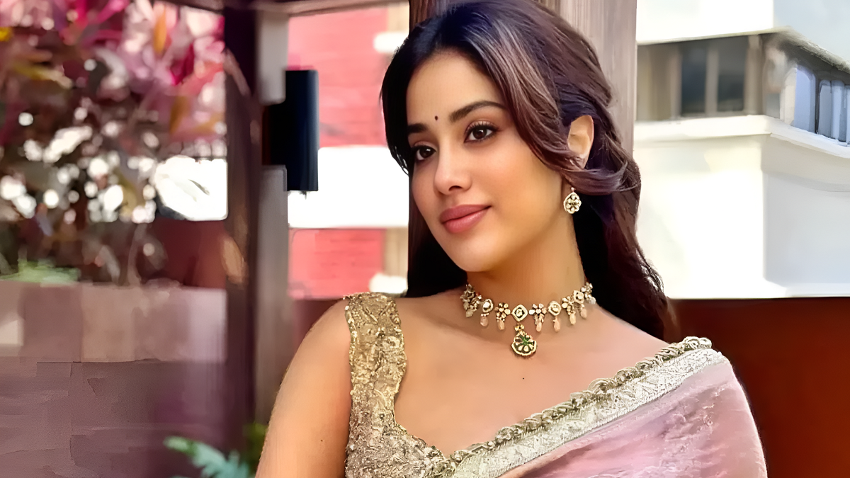 బంగ్లాదేశ్ హింసపై జాన్వీ కపూర్ గళం.. ‘మానవత్వాన్ని మర్చిపోవద్దు’ అంటూ హృదయవేదన