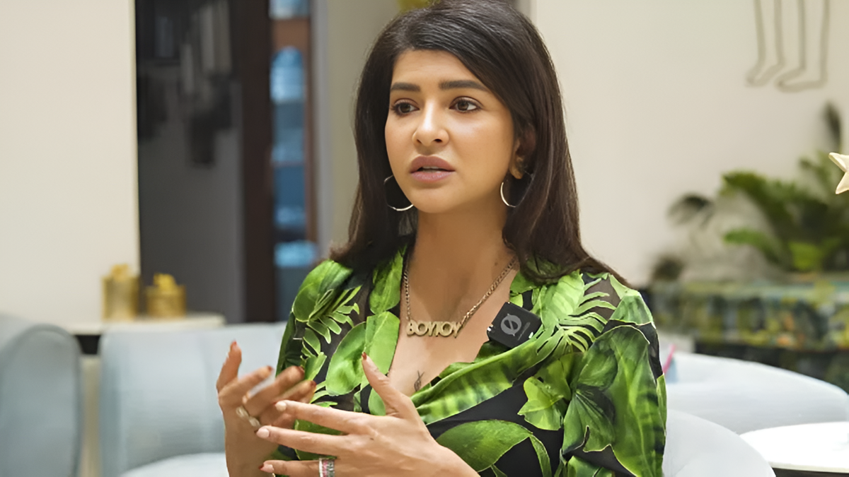 “ఫ్లవర్ అనుకున్నావా… ఫైర్!” డైలాగ్ నాదే అంటున్న మంచు లక్ష్మి… నెట్టింట వైరల్ కామెంట్స్