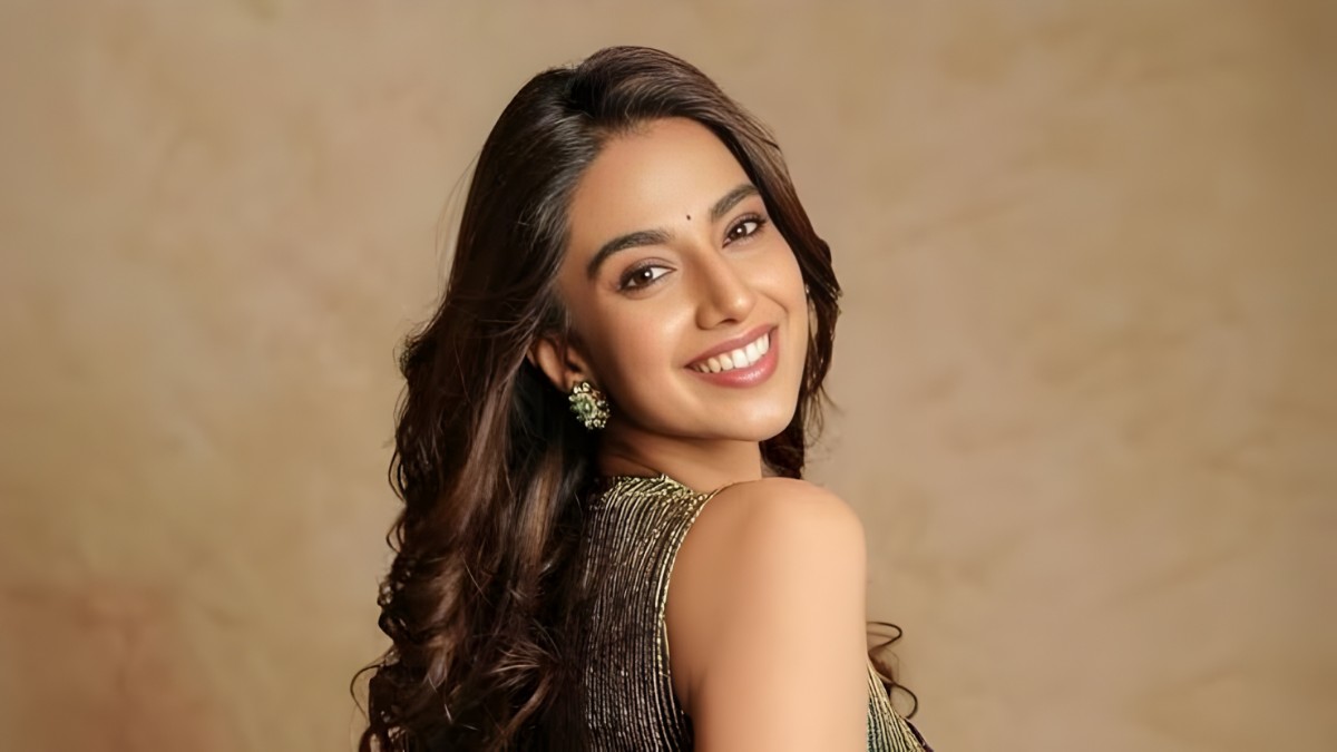 సోషల్ మీడియాలో వైరల్ అవుతున్న మీనాక్షి చౌదరి పెళ్లి వార్తలు