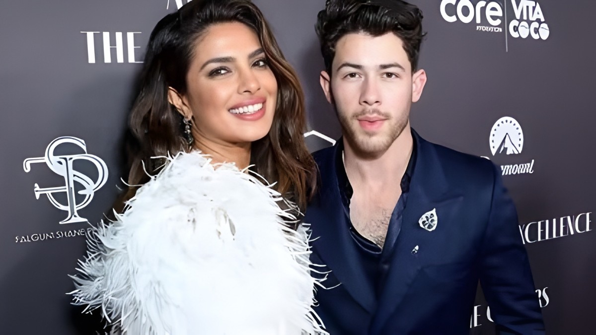 700 కోట్ల ఆస్తికి యజమాని, 40 ఏళ్లు దాటినా ఇమేజ్ తగ్గని గ్లోబల్ స్టార్: 10 ఏళ్లు చిన్నవాడిని పెళ్లాడిన హీరోయిన్ కథ