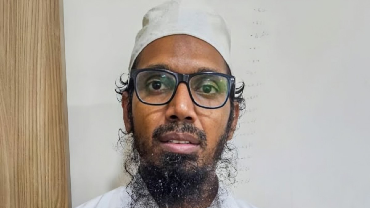 హైదరాబాద్‌లో కలకలం: విషపూరిత 'రిసిన్' తయారీకి కుట్ర! ఉగ్రవాది అరెస్ట్!